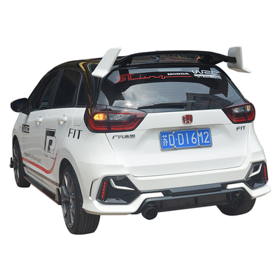 Umsäumt Fahrzeugkarosserie 2014-2020 Honda Fits GK5 Kit Front Bumper Rear Bumper Side